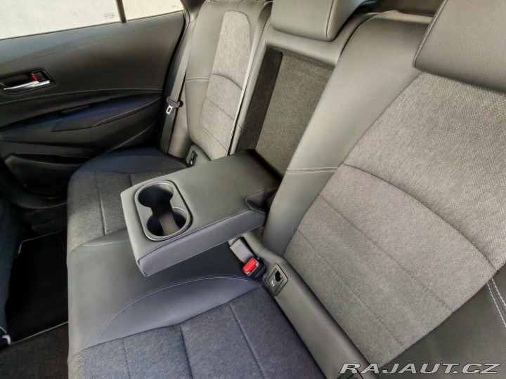 Toyota Corolla Style Touring Sports 2023