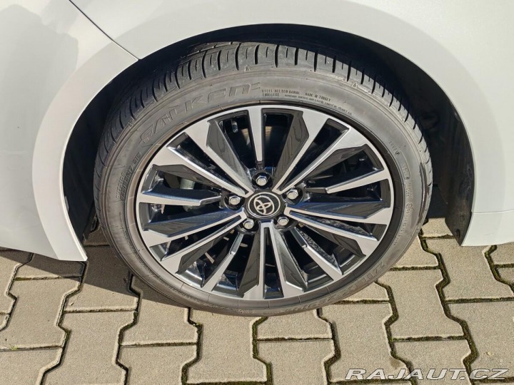 Toyota Corolla Style Touring Sports 2023