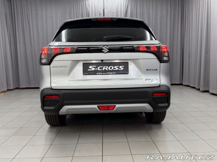 Suzuki S-Cross 1,4 Elegance4x4-vůz ve vý 2025