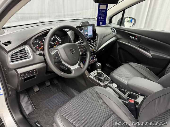 Suzuki S-Cross 1,4 Elegance4x4-vůz ve vý 2025