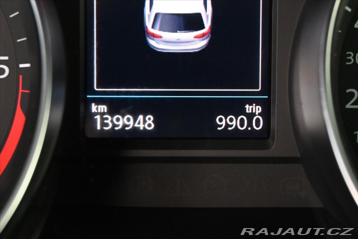 Volkswagen Passat 2,0 TDi 110kW Business Zá 2021