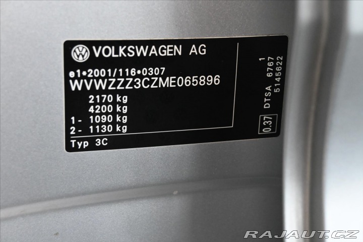 Volkswagen Passat 2,0 TDi 110kW Business Zá 2021