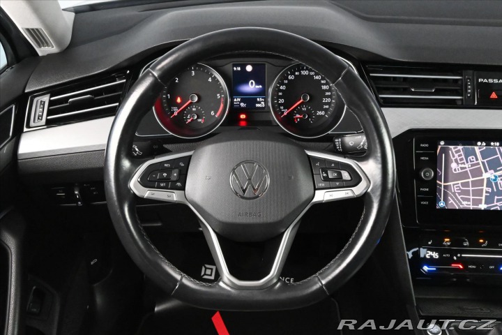 Volkswagen Passat 2,0 TDi 110kW Business Zá 2021