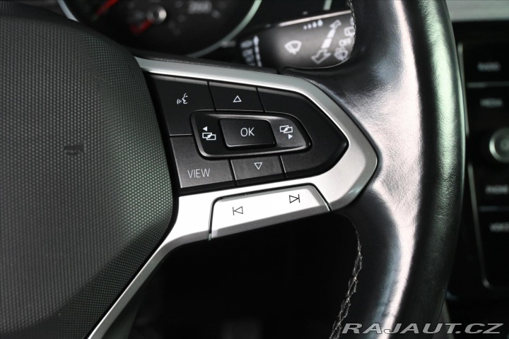 Volkswagen Passat 2,0 TDi 110kW Business Zá 2021