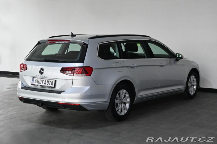 Volkswagen Passat 2,0 TDi 110kW Business Zá 2021