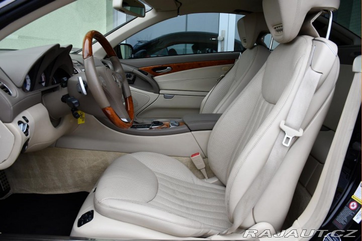 Mercedes-Benz SL 550 5.5 V8 285kW AMG H/K 2009