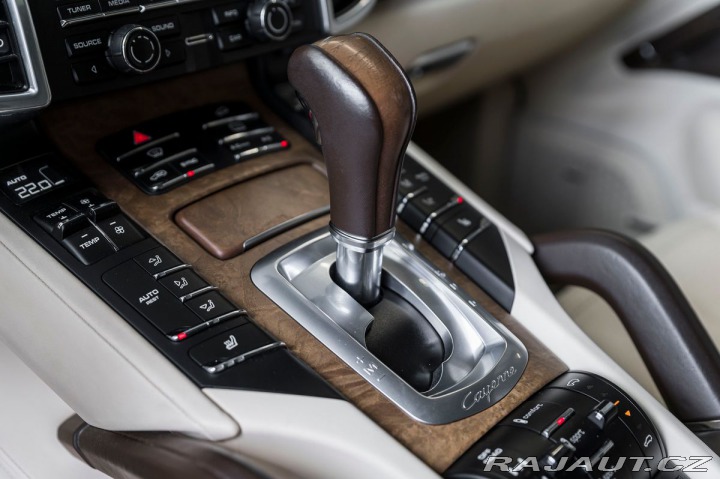 Porsche Cayenne S/Pano/BOSE/4zóny/2xTV 2015