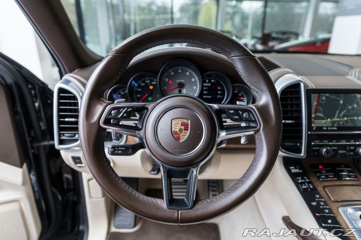 Porsche Cayenne S/Pano/BOSE/4zóny/2xTV 2015