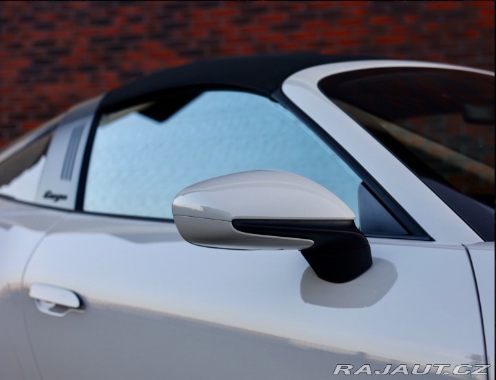 Porsche 911 992 Targa 4 GTS *SportCh 2024