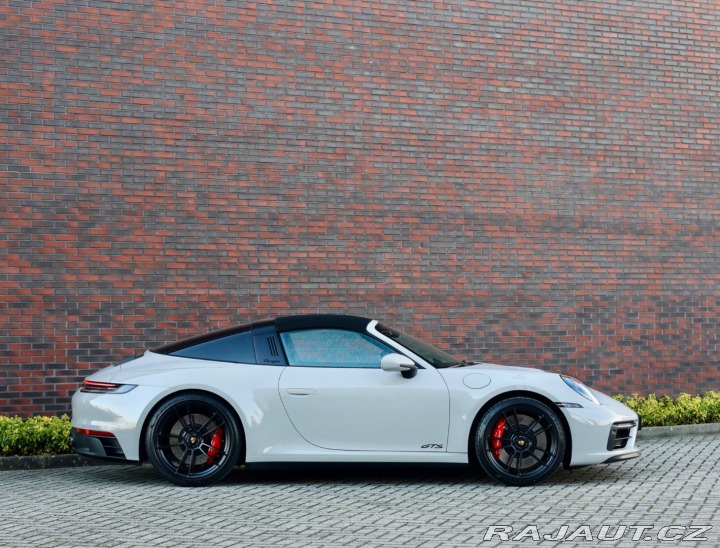 Porsche 911 992 Targa 4 GTS *SportCh 2024
