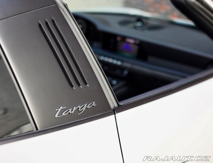 Porsche 911 992 Targa 4 GTS *SportCh 2024