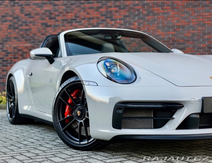 Porsche 911 992 Targa 4 GTS *SportCh 2024