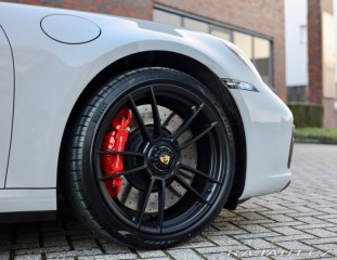 Porsche 911 992 Targa 4 GTS *SportCh 2024