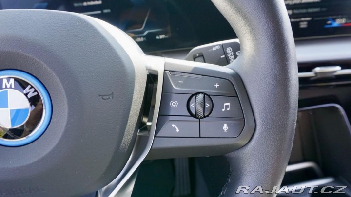 BMW iX1 xDrive 30, HUD,360°,AdLED 2023