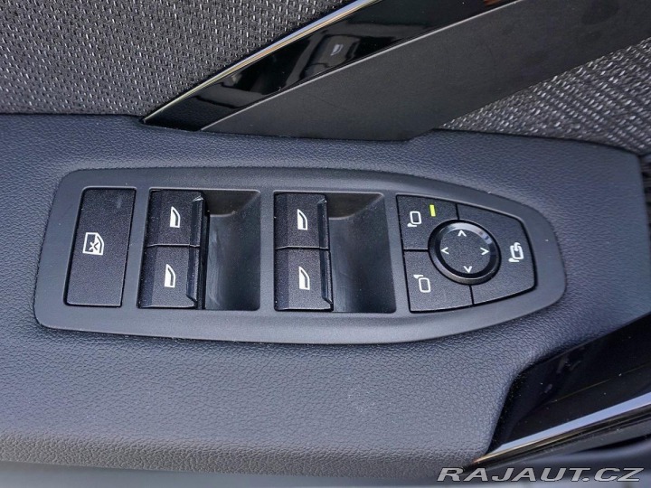 BMW iX1 xDrive 30, HUD,360°,AdLED 2023