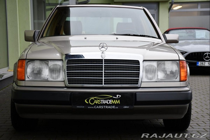 Mercedes-Benz 124 230E PĚKNÝ STAV 63.730KM 1990