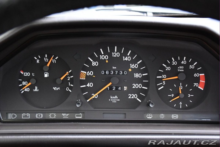 Mercedes-Benz 124 230E PĚKNÝ STAV 63.730KM 1990