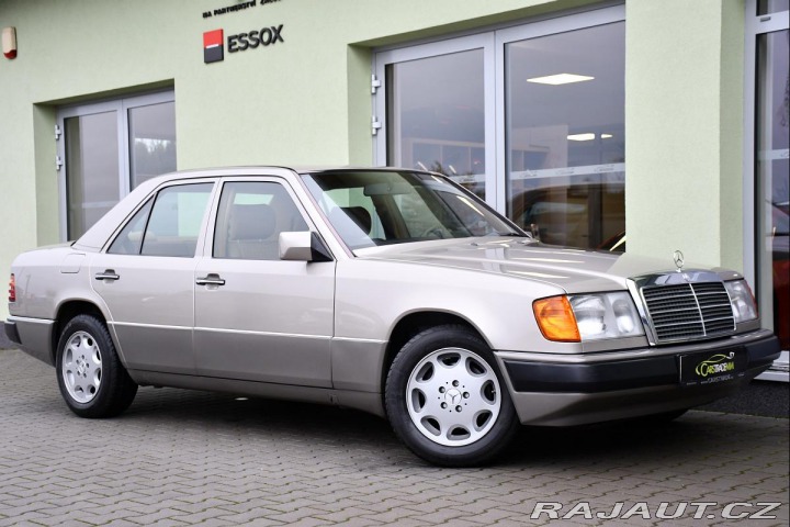 Mercedes-Benz 124 230E PĚKNÝ STAV 63.730KM 1990