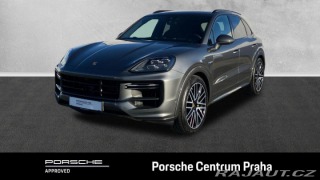 Porsche Cayenne Turbo E-Hybrid 2025