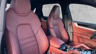 Porsche Cayenne Turbo E-Hybrid 2025