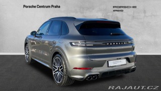 Porsche Cayenne Turbo E-Hybrid 2025