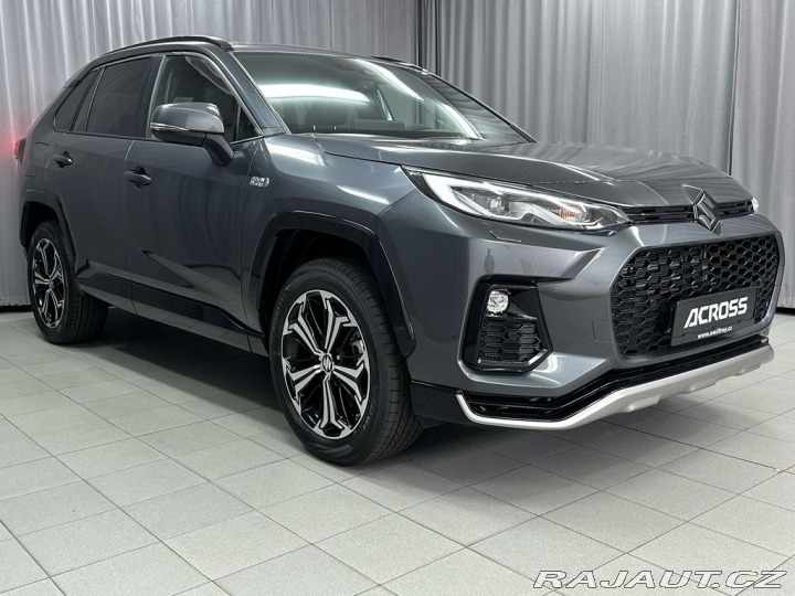 Suzuki Across 2,5 PHEV 4x4 -vůz na cest 2025
