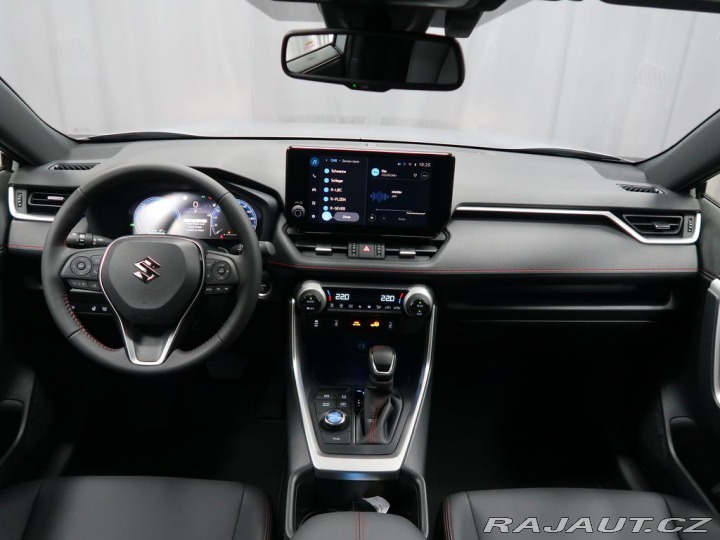Suzuki Across 2,5 PHEV 4x4-vůz na cestě 2025