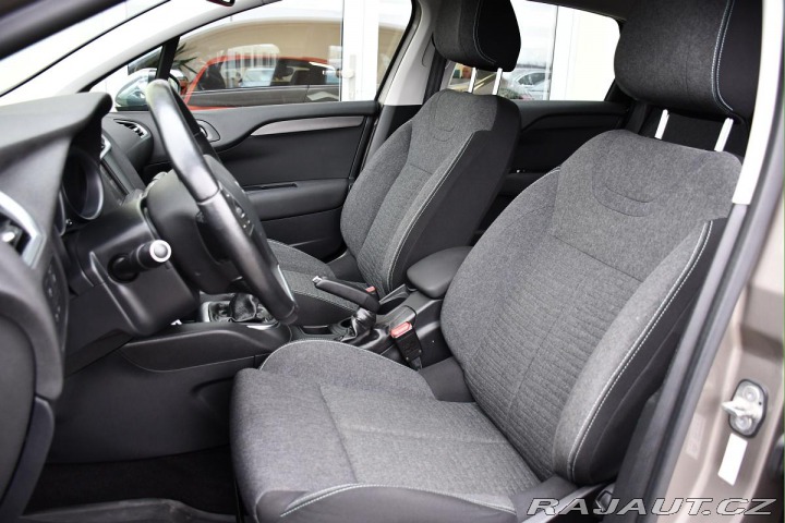 Citroën C4 1.6BlueHDi FEEL ČR 2016