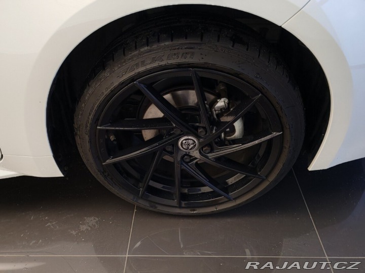 Toyota Corolla Style Touring Sports 2023