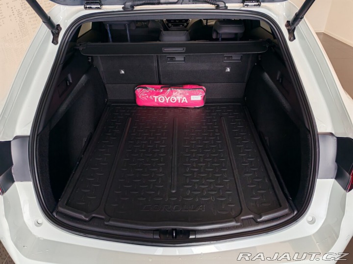 Toyota Corolla Style Touring Sports 2023