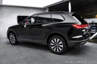Volkswagen Touareg V6 3,0TDI 4M LED Tažné 2024
