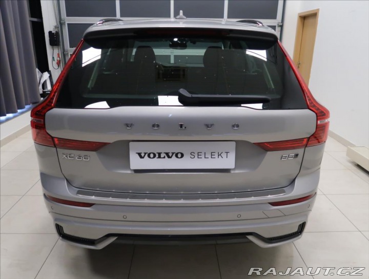 Volvo XC60 2,0 B5 AWD AUT Plus POLES 2024