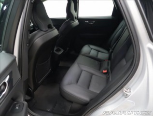 Volvo XC60 2,0 B5 AWD AUT Plus POLES 2024