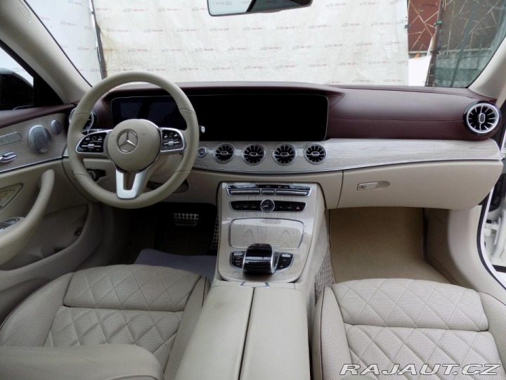 Mercedes-Benz E 400d/AMG-Line/4-M/PANO/ 2019