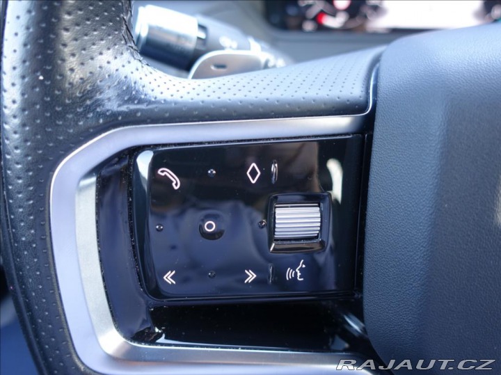 Land Rover Range Rover Velar 3,0 REZERVACE D300 R-Dyna 2021