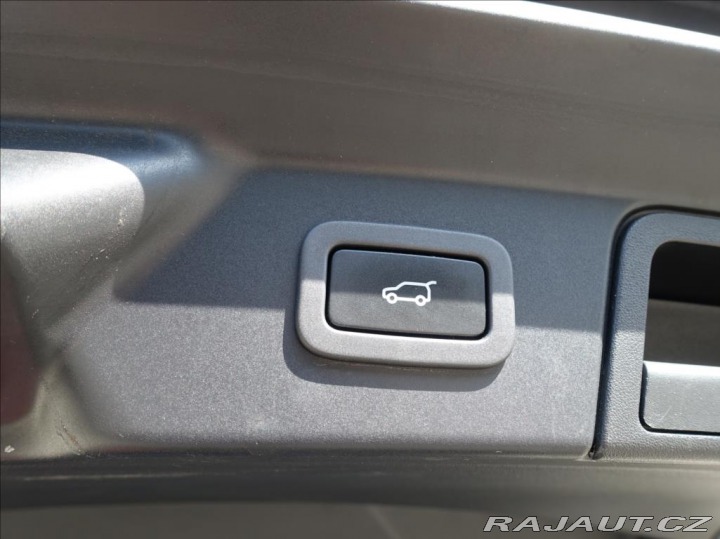 Land Rover Range Rover Velar 3,0 D300 R-Dynamic SE,1.m 2021