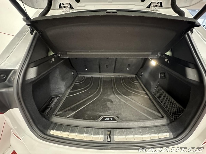 BMW X1 Xdrive20d MPaket*HUD*2xKO 2016