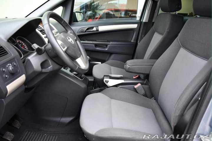 Opel Zafira 1.9CDTi 88kW 7.MÍST TAŽNÉ 2008