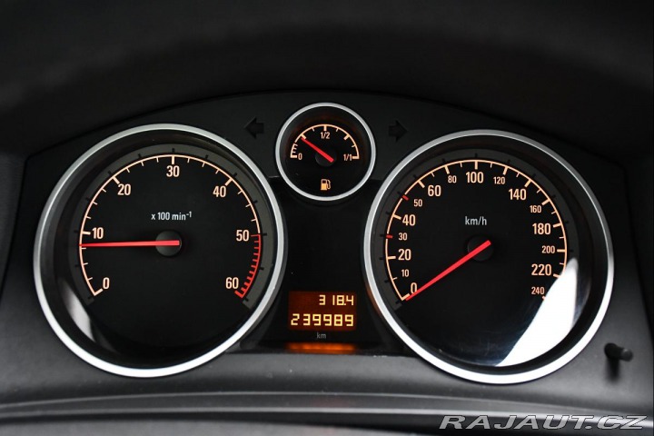 Opel Zafira 1.9CDTi 88kW 7.MÍST TAŽNÉ 2008