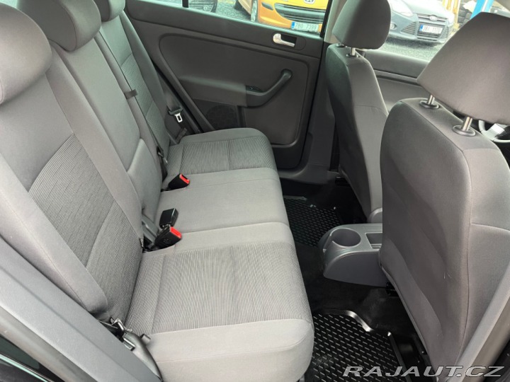 Volkswagen Golf Plus 1.6i 75Kw Edition 1-Majit 2009