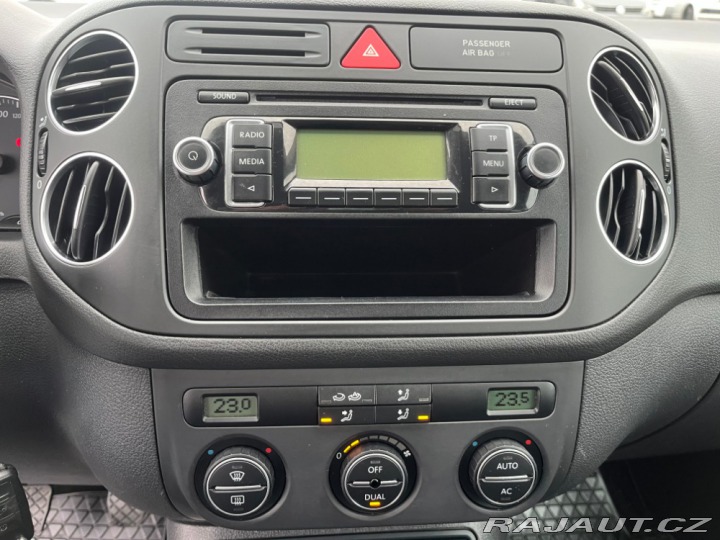 Volkswagen Golf Plus 1.6i 75Kw Edition 1-Majit 2009