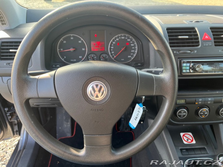 Volkswagen Golf 1.9 TDi bez DPF a koroze 2006