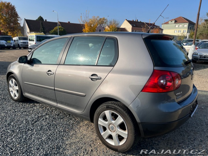 Volkswagen Golf 1.9 TDi bez DPF a koroze 2006