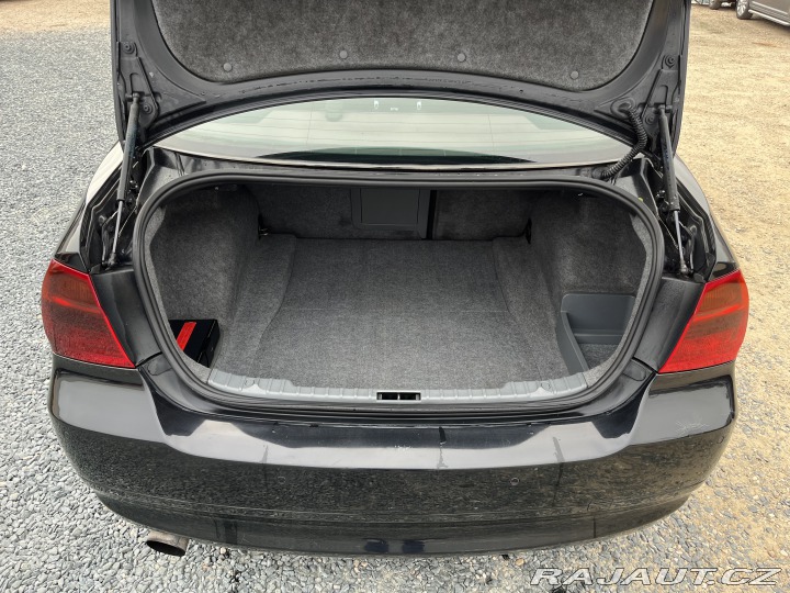 BMW 3 e90 120kW 2006