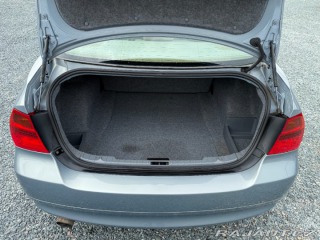 BMW 3 e90 120kW Xenony 2005
