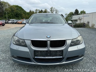 BMW 3 e90 120kW Xenony 2005