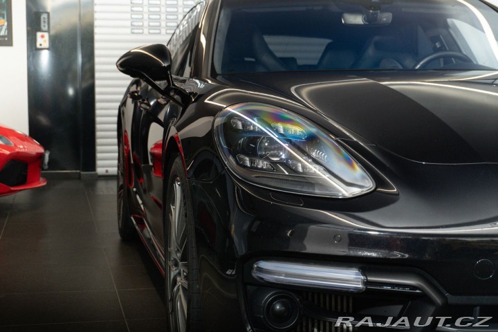Porsche Panamera Turbo Sport Turismo 2019
