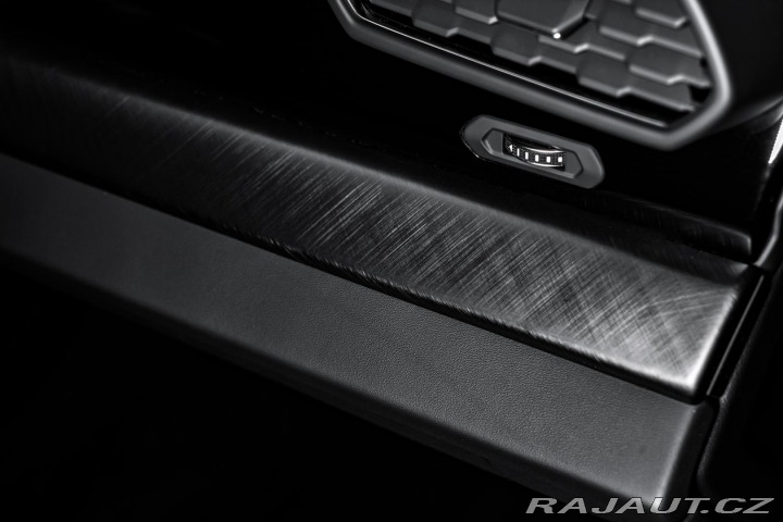 Lamborghini Urus B&O/23/AKRAPOVI 2022