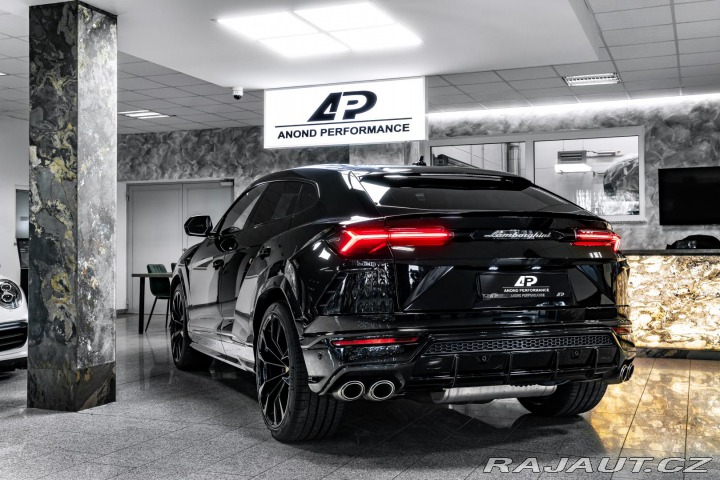 Lamborghini Urus B&O/23/AKRAPOVI 2022