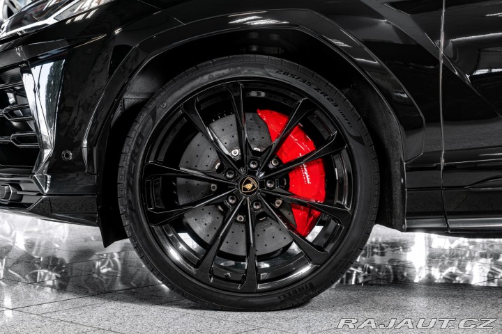 Lamborghini Urus B&O/23/AKRAPOVI 2022
